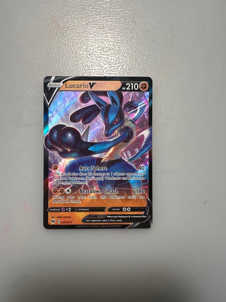 Lucario V Pokémon Kaart (licht beschadigd), Ophalen, Zo goed als nieuw, Losse kaart, Foil