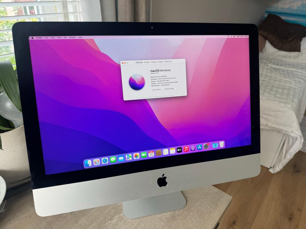 iMac 21.5 inch late 2015 8gb, Computers en Software, Apple Desktops, Ophalen, 2 tot 3 Ghz, IMac, Zo goed als nieuw