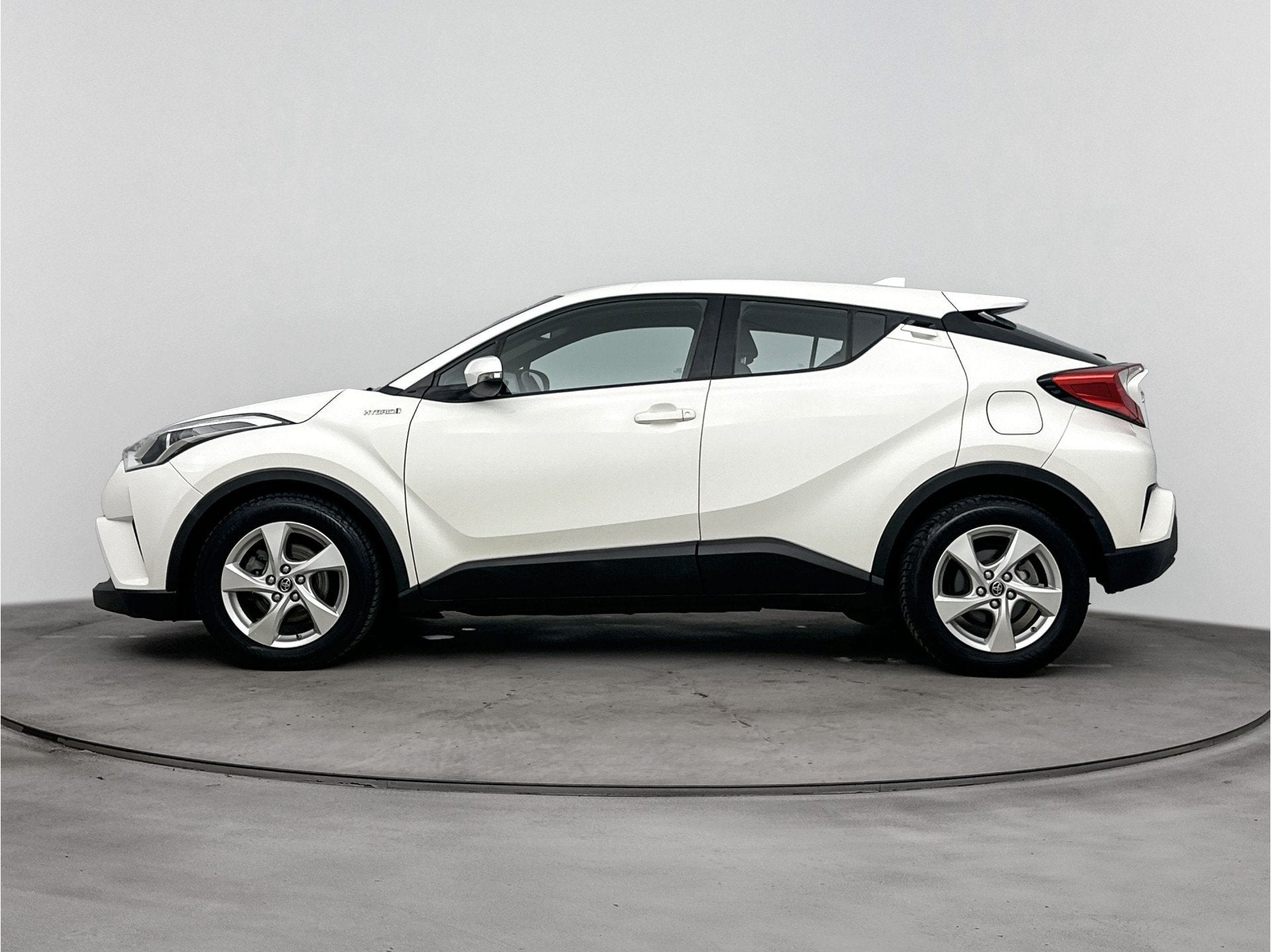 Toyota C-HR 1.8 Hybrid Dynamic | Cruise Control Adaptief | N, Auto's, 12 maanden, Stof, Euro 6, 4 cilinders