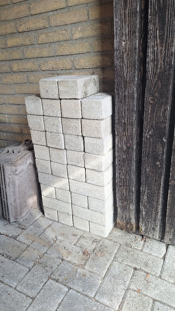 Wit/grijze betonstenen (38st) voor tuin of terras - gratis, Ophalen, Gebruikt, Minder dan 5 m², Beton