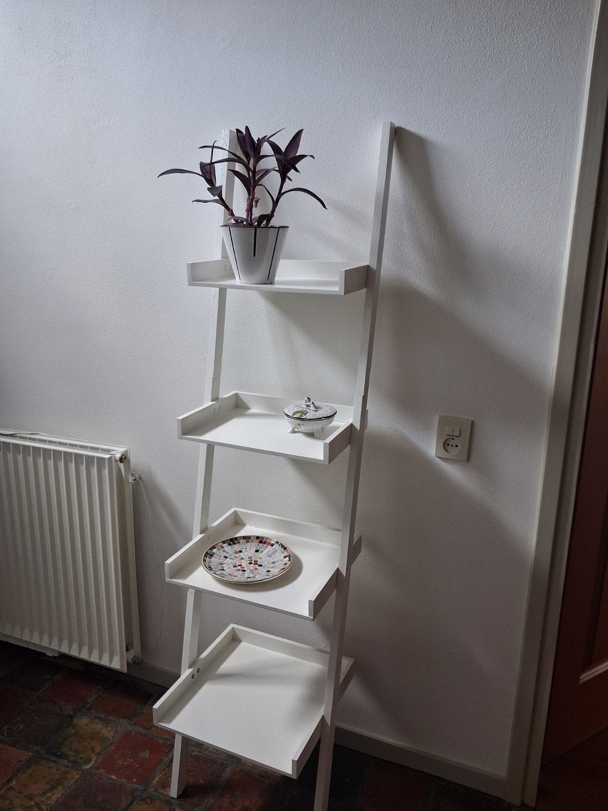 Leuke stellingkast, Ophalen
