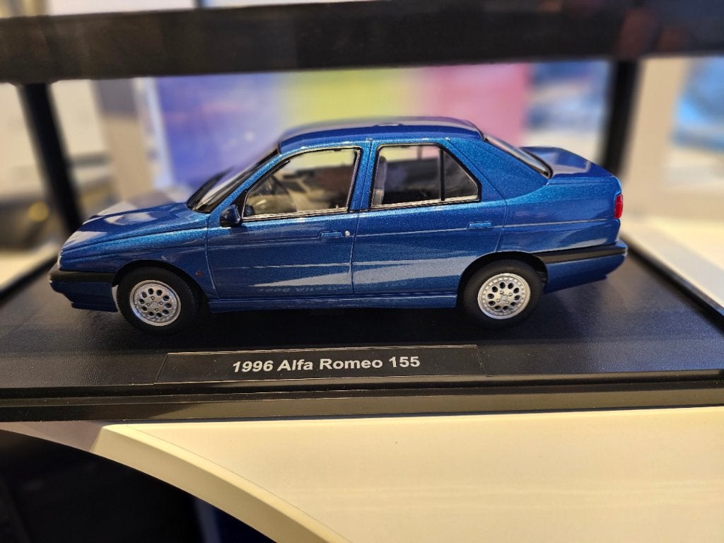 1996 Alfa romeo 155 1/18, Hobby en Vrije tijd, Ophalen of Verzenden, Nieuw, Auto, Overige merken