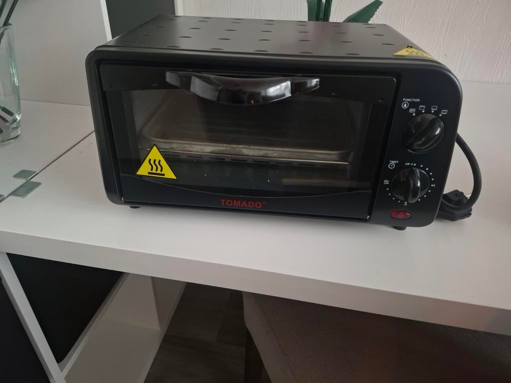 Tomado mini oven zgan, Witgoed en Apparatuur, Ovens, Zo goed als nieuw, Vrijstaand, Oven met grill, Minder dan 45 cm, Minder dan 45 cm