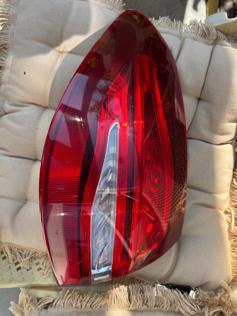 Mercedes C-klasse W205 Achterlicht Links OEM A2059065100, Ophalen, Gebruikt, Mercedes-Benz