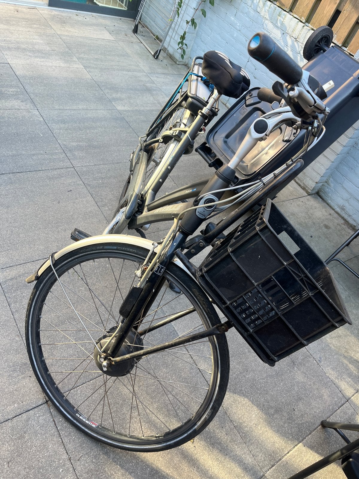 Gazelle Fuente Lite elektrische fiets maar geen opladen, Fietsen en Brommers, Elektrische fietsen, Gebruikt, Ophalen of Verzenden