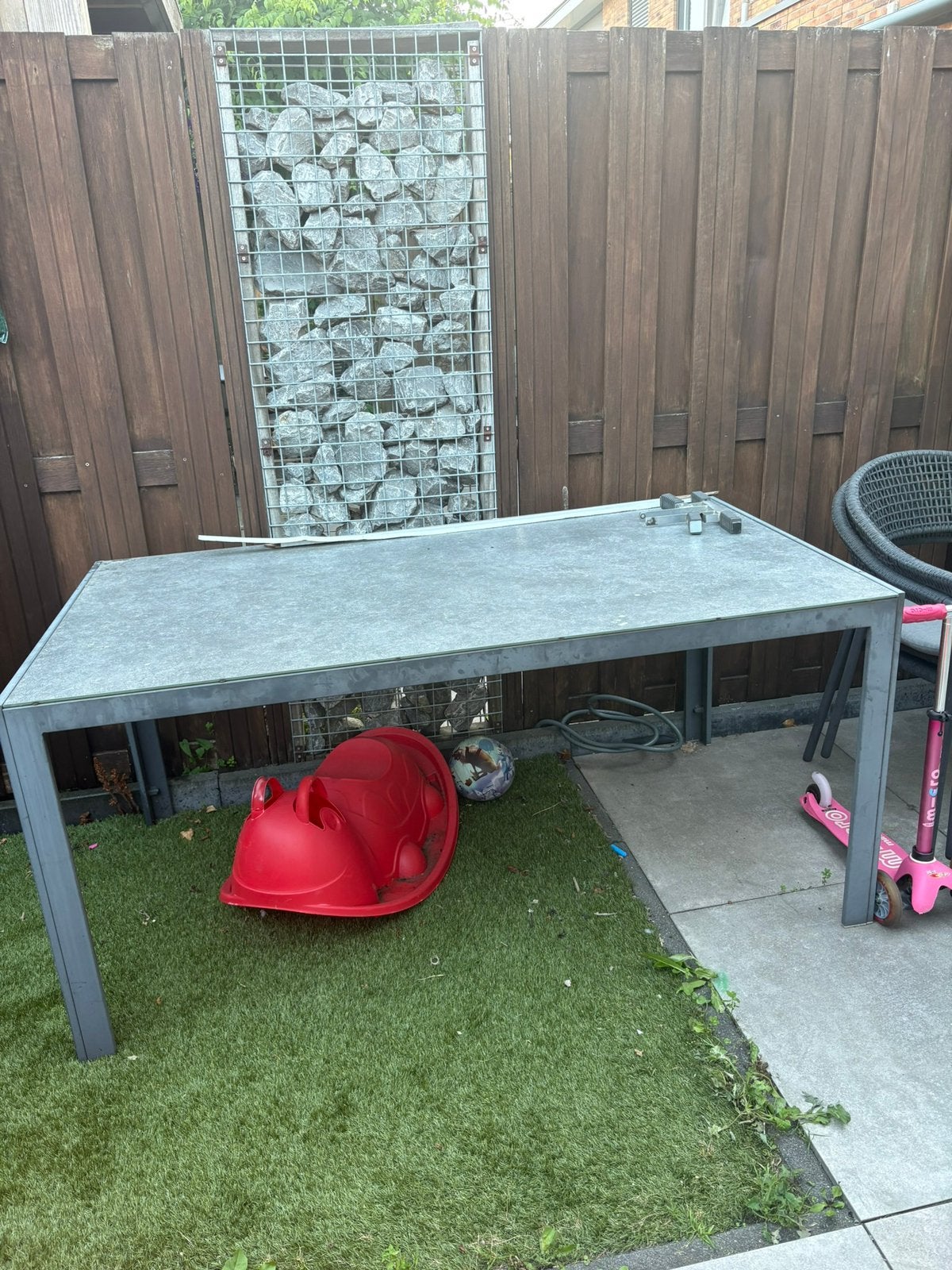 Gratis Tuintafel, Ophalen, Zo goed als nieuw, Rechthoekig