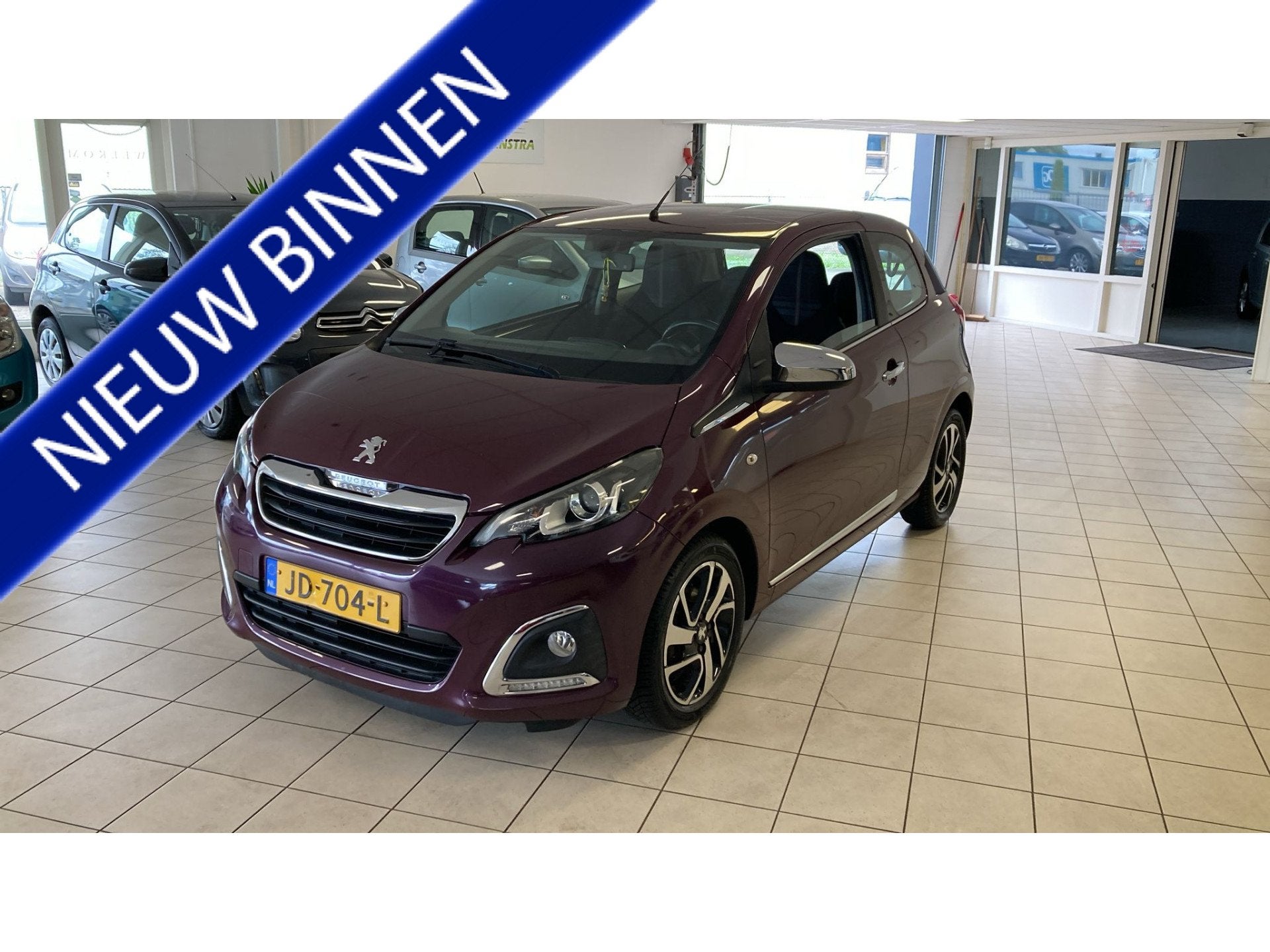 Peugeot 108 1.0 e-VTi Allure | Nw APK | slechts 93.000 km |, Auto's, Voorwielaandrijving, Stof, Gebruikt, Overige kleuren