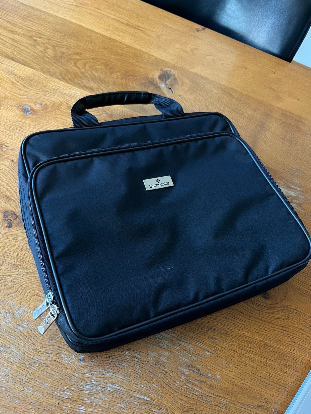 Samsonite Laptoptas, Computers en Software, Gevoerd laptopvak, Ophalen of Verzenden, Zo goed als nieuw, Laptophoes