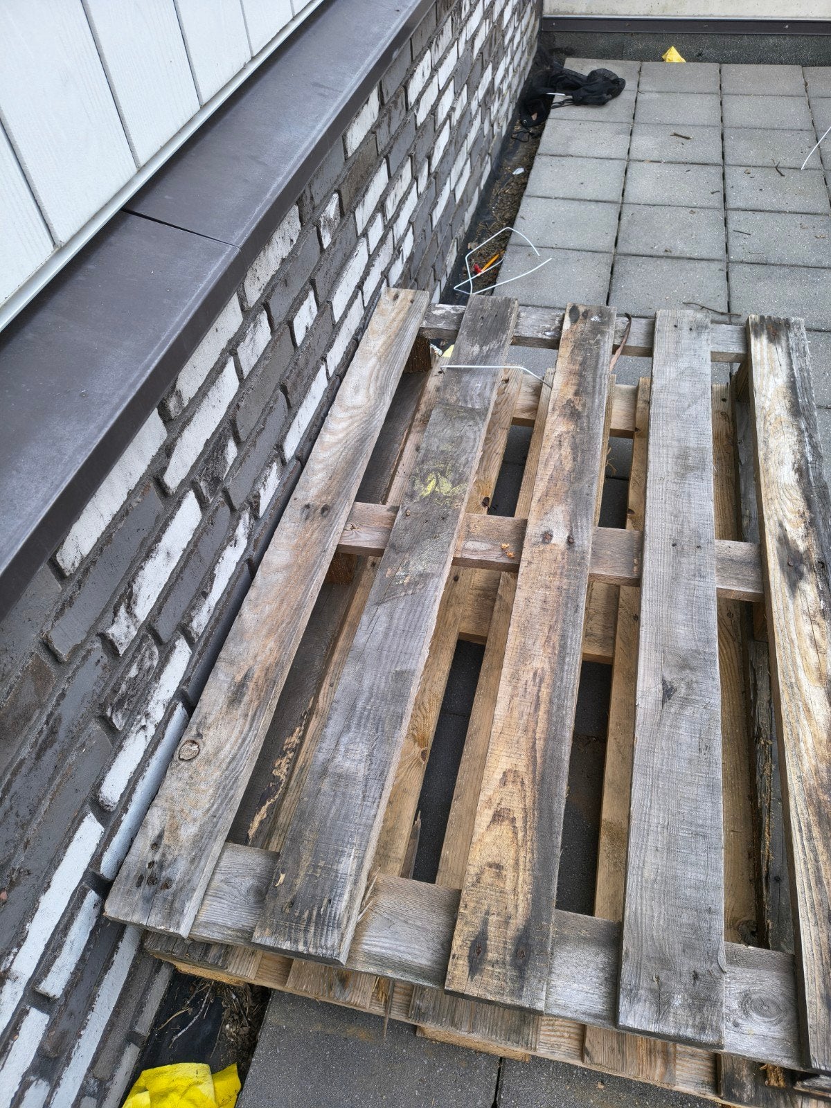 2 houten pallets, gratis op te halen, Ophalen, Gebruikt, 50 mm of meer, Pallet