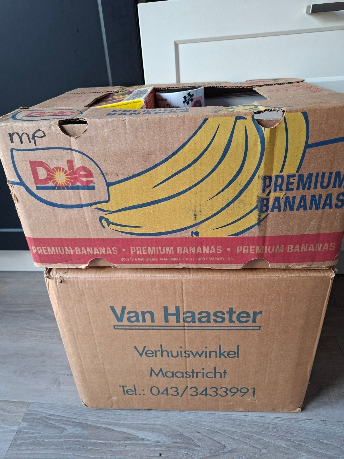 2 dozen met spelletjes, Ophalen, Zo goed als nieuw