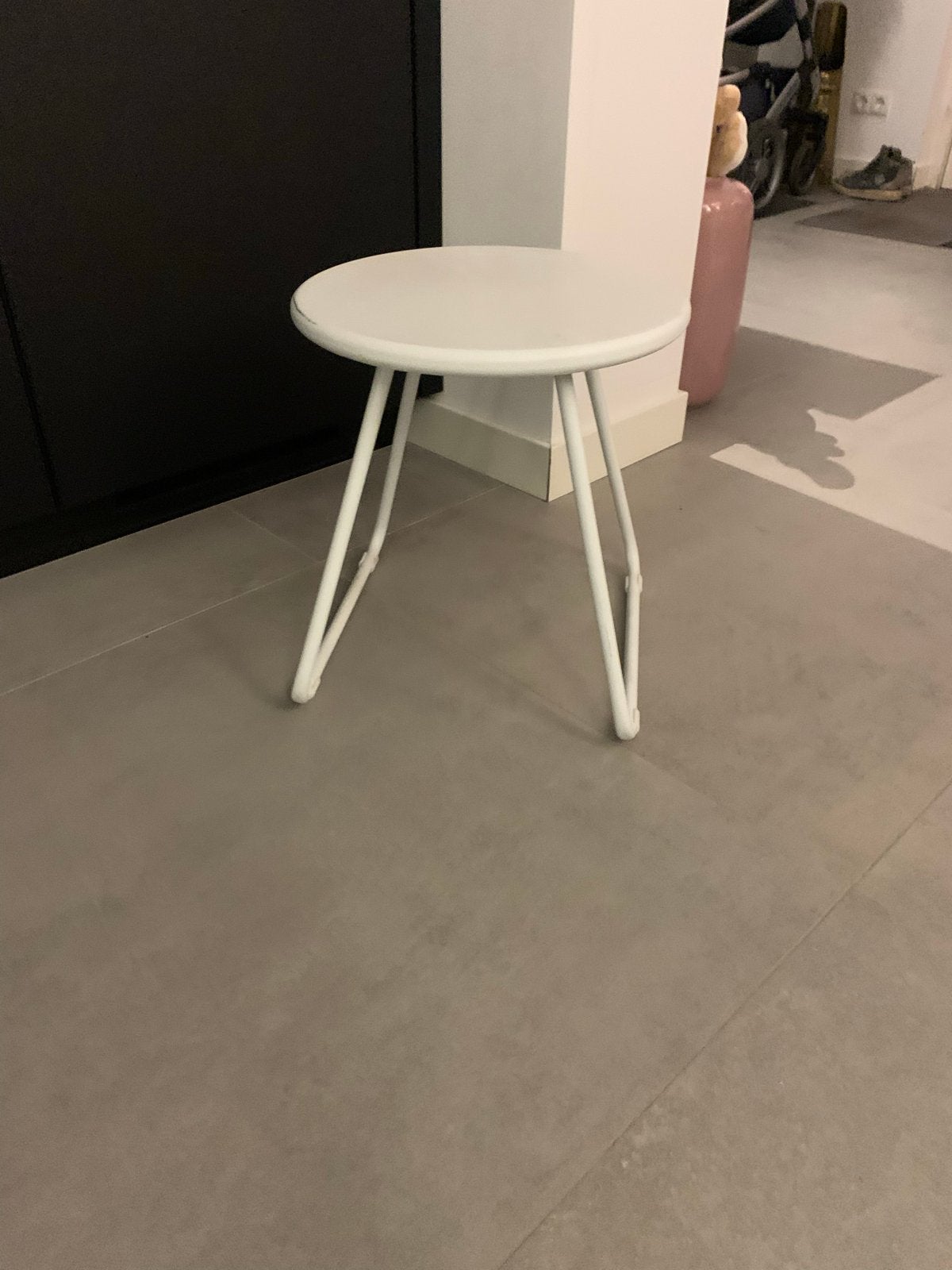 Witte ronde bijzettafel/krukje van Royal Patio, Ophalen of Verzenden, Nieuw, Rond, Metaal