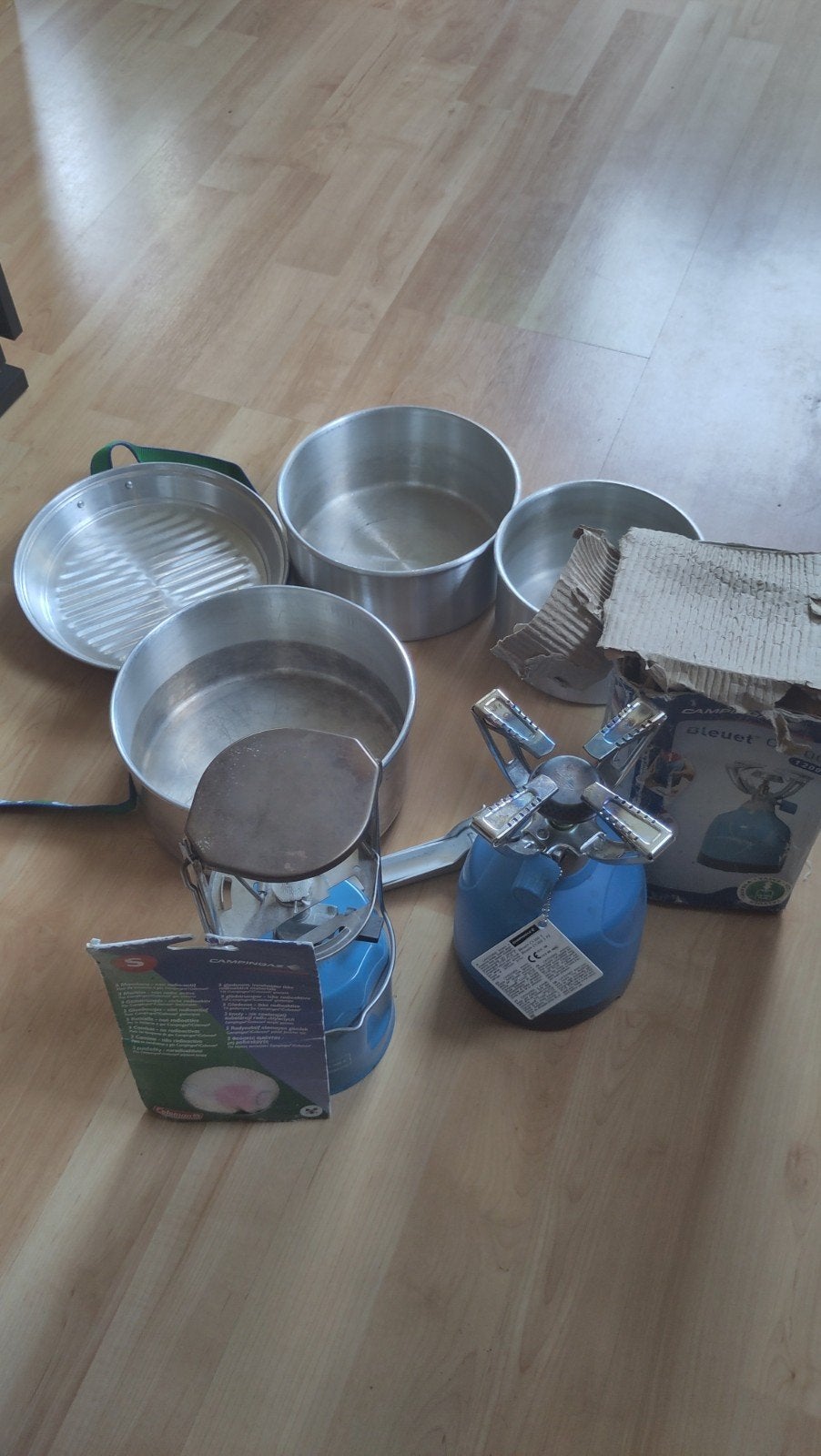 Campingaz Bleuet CV300 S Campingbrander, gaslamp  met pannen, Caravans en Kamperen, Ophalen of Verzenden, Gebruikt