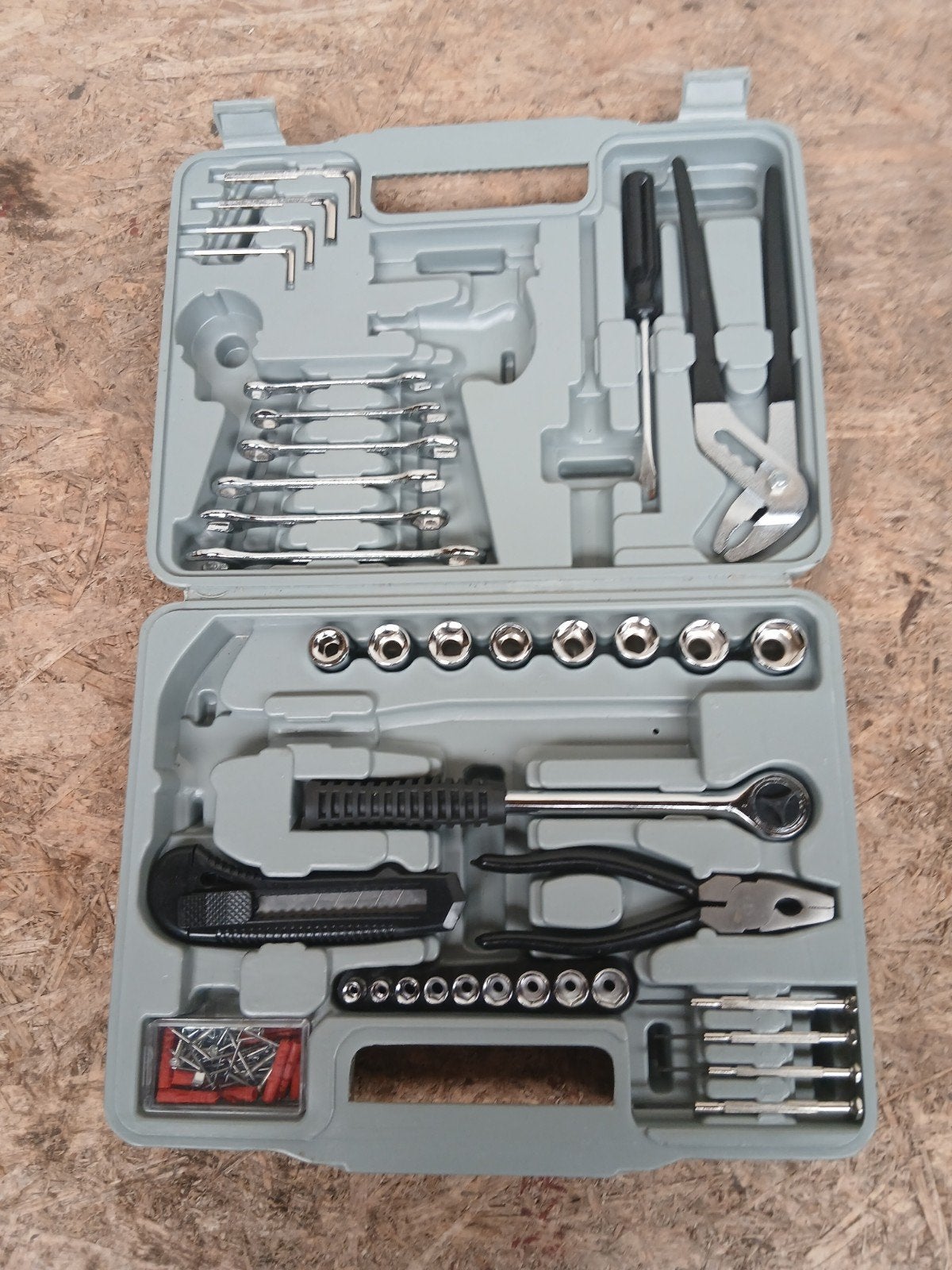 Fixit Tools Gereedschapskist - Bijna Compleet, Antiek en Kunst, Antiek | Gereedschap en Instrumenten, Ophalen of Verzenden