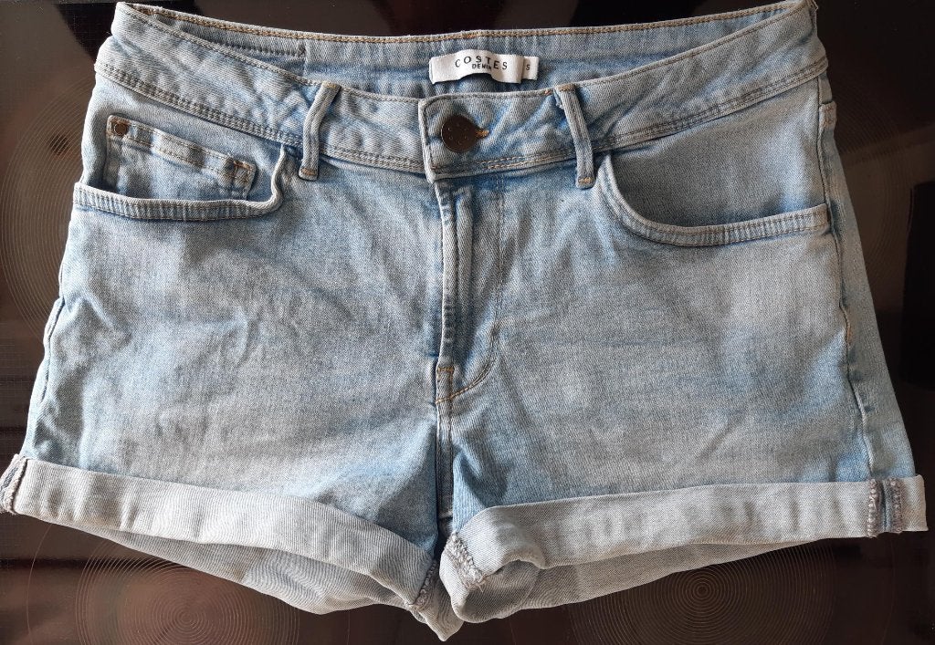 Broek; Korte spijkerbroek * maat 34/S Jeans, Kleding | Dames, Ophalen of Verzenden, Zo goed als nieuw, Blauw, W27 (confectie 34) of kleiner