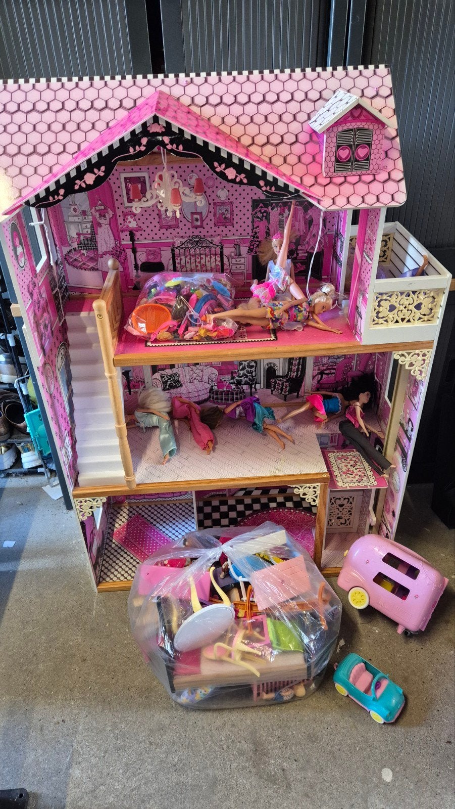 Groot Barbie Droomhuis met poppen en accessoires, Ophalen, Gebruikt, Barbie