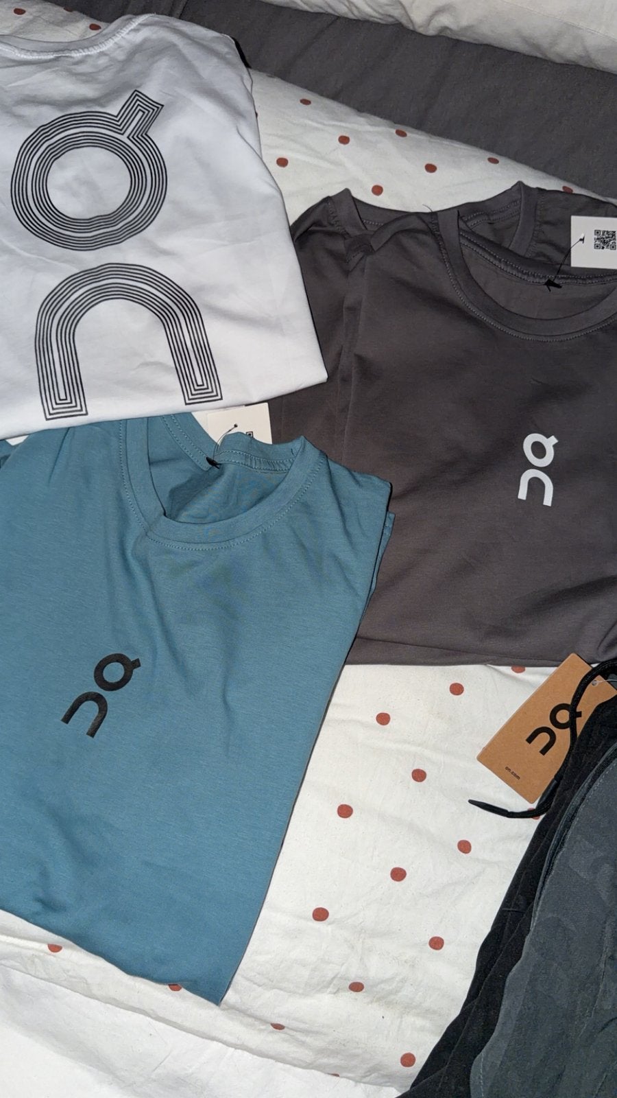 On cloud set shirt korte broek off white zwembroek moncler, Kleding | Heren, Ophalen of Verzenden, Zo goed als nieuw, Overige maten