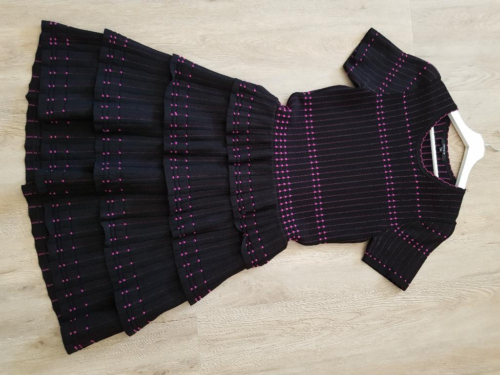 Dames jurk, Overige kleuren, Nikkie, Gedragen, Boven de knie