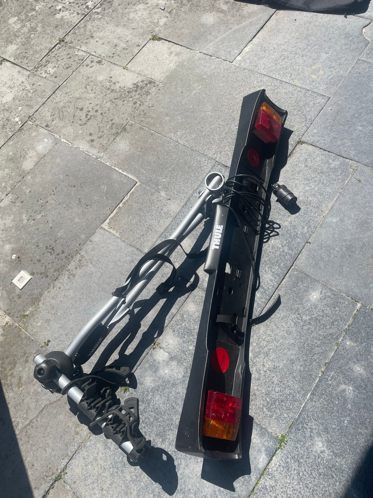 Thule Fietsendrager met Lichtbak, Kentekenbak en Opbergzak, Ophalen of Verzenden, 2 fietsen, Zo goed als nieuw, Trekhaakdrager