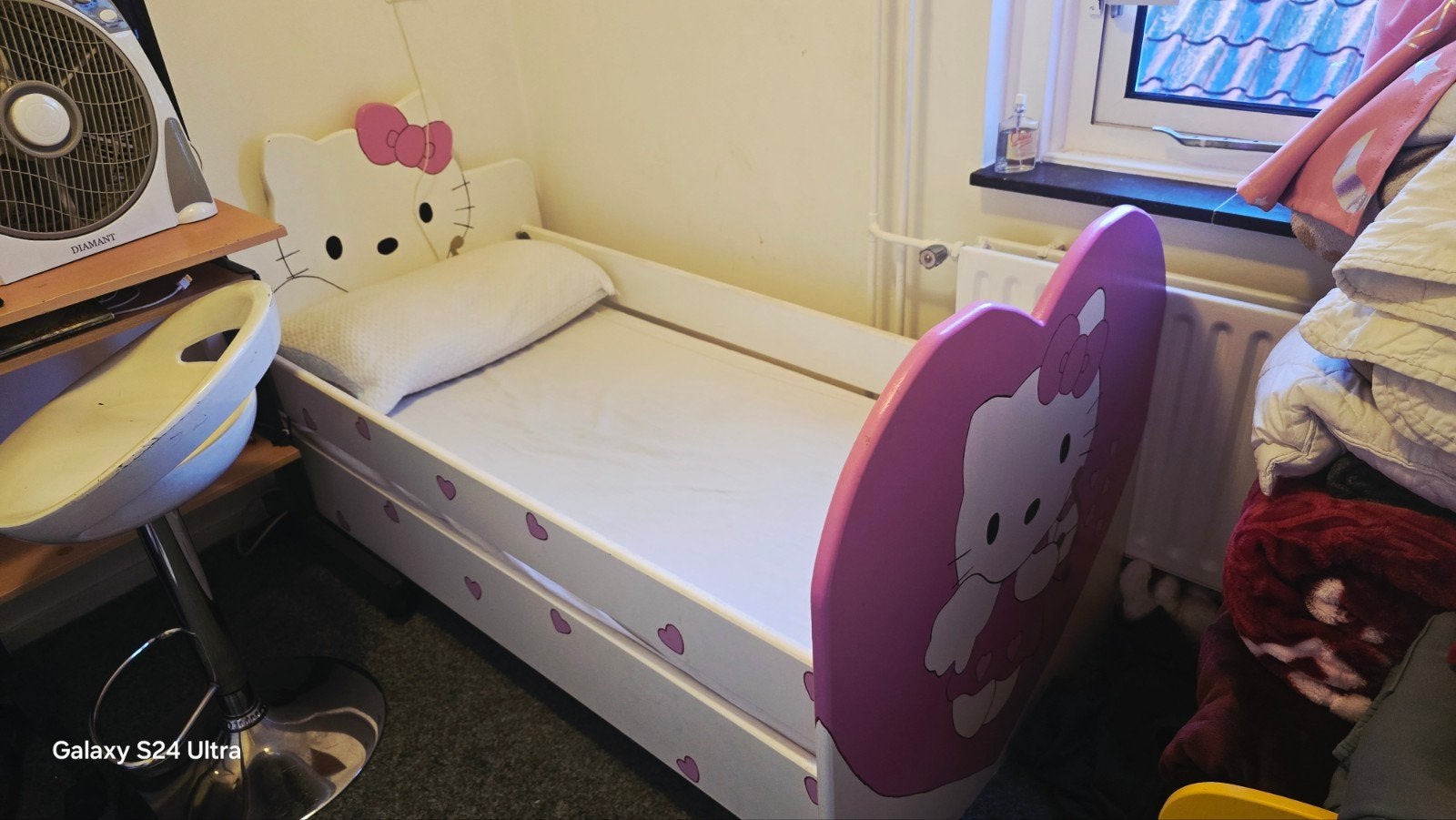 Hello Kitty kinderbed met matras, Ophalen, Gebruikt, 70 tot 85 cm, Matras