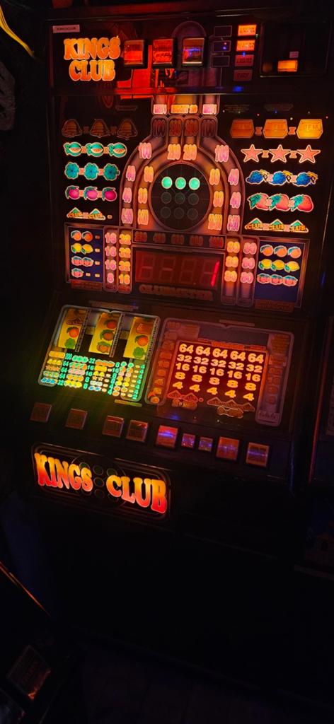 Kingsclub   zeer netjes guldens / euro om te zetten mogelyk!