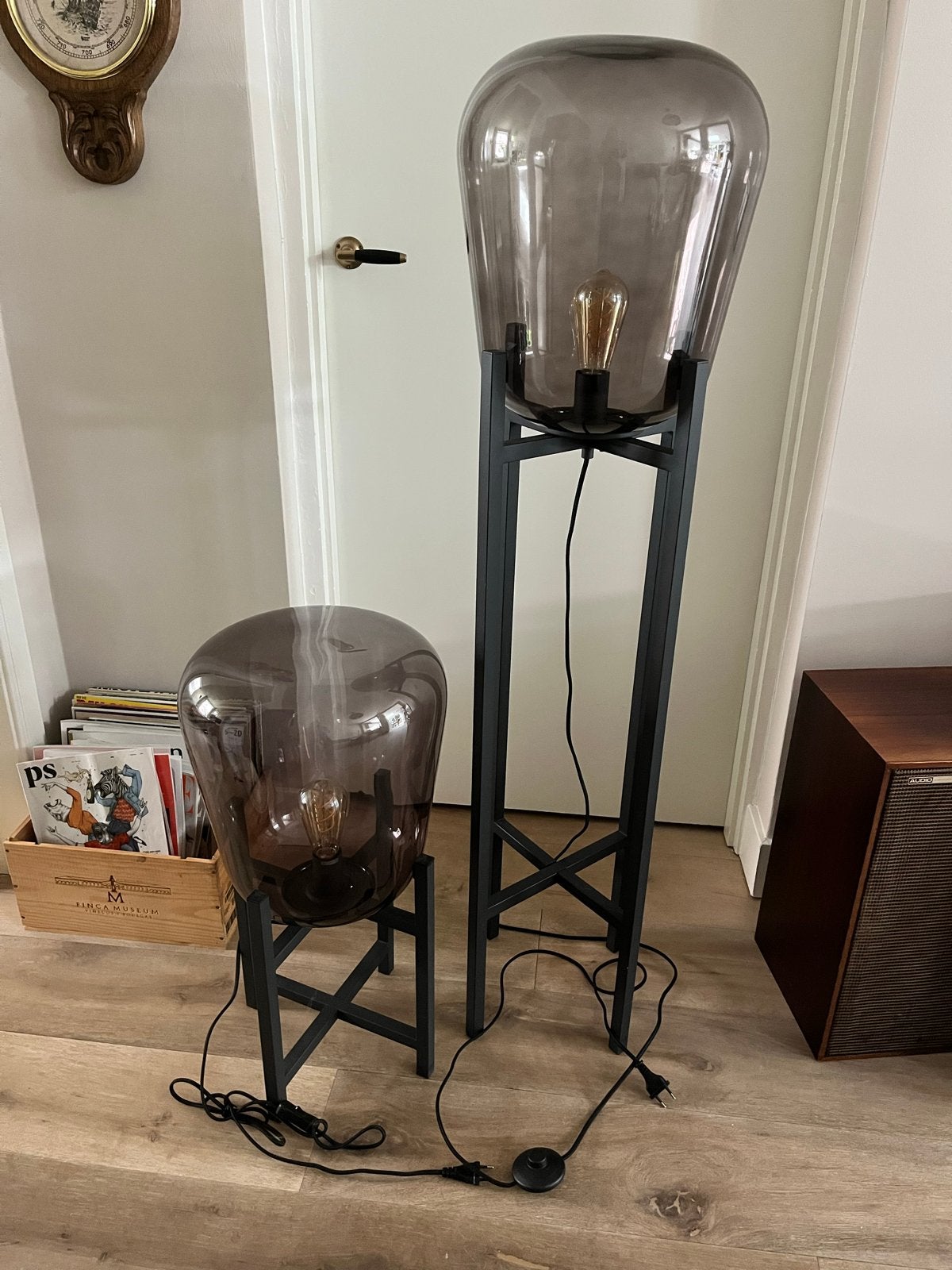 Set van 2 vloerlampen met zwart rookglas - E27 fitting, Ophalen, Gebruikt, 100 tot 150 cm, E27 (groot)