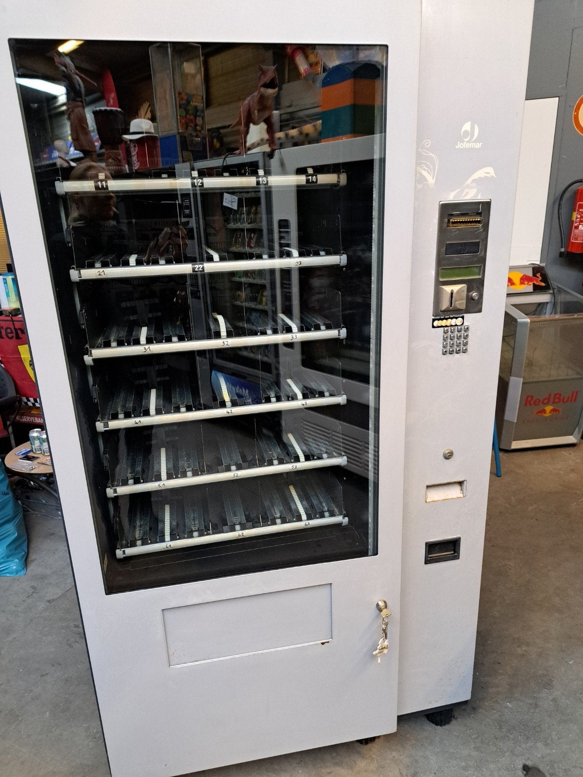 Jofemar V5 zuivel automaat gekoeld, Ophalen