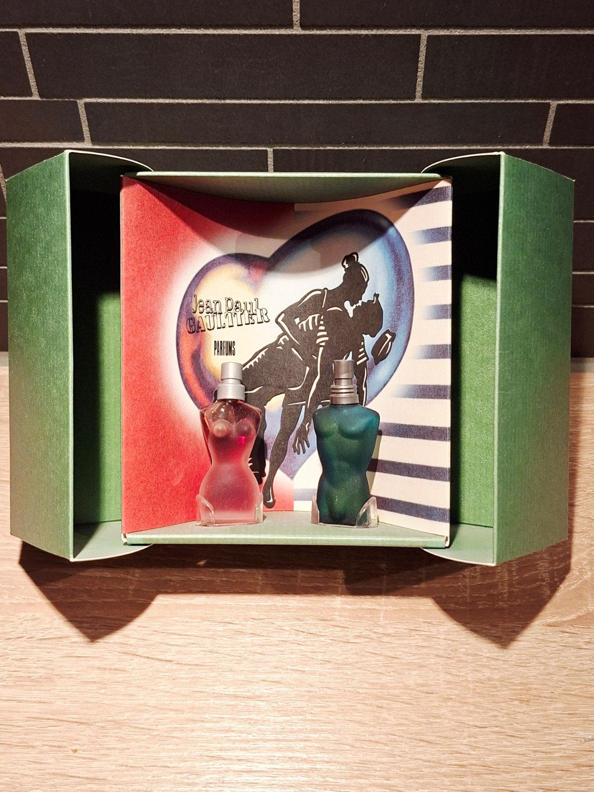 Valentijnsuitgave miniatuur 1998 - Jean Paul Gaultier, Ophalen of Verzenden, Nieuw, Miniatuur, Gevuld