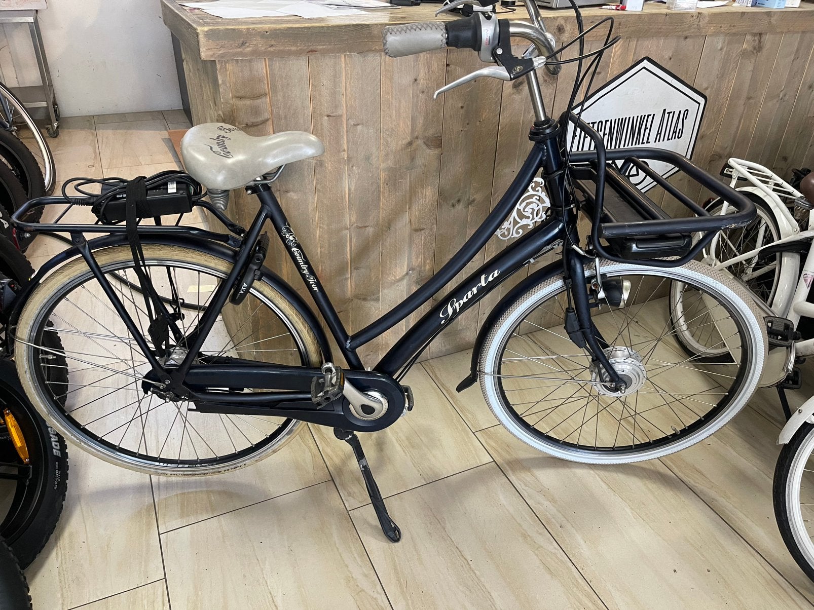 Sparta elektrische transport fiets 28 inch 7V maat 60 cm, Sparta, Versnellingen, Zo goed als nieuw, 56 cm of meer