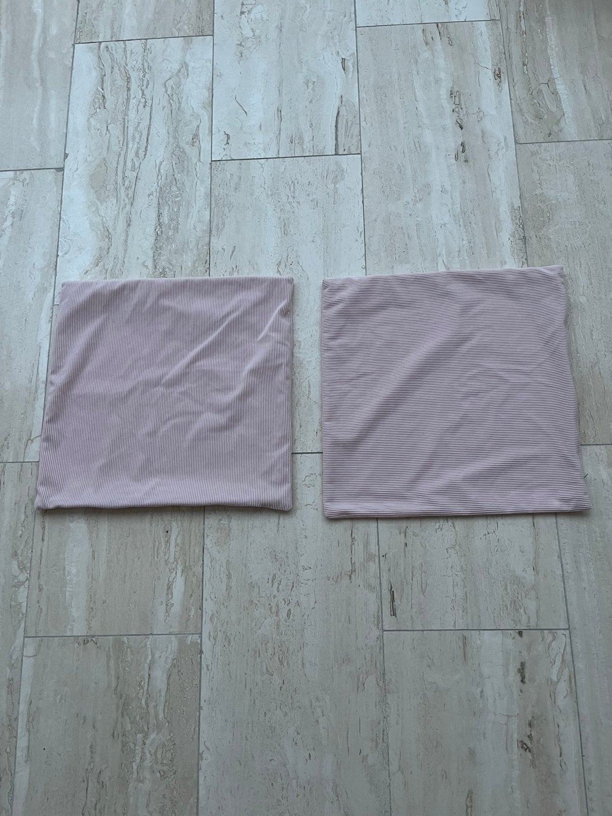 2 Roze Kussenhoezen 50x50 cm, Ophalen of Verzenden, Zo goed als nieuw, Roze, Vierkant