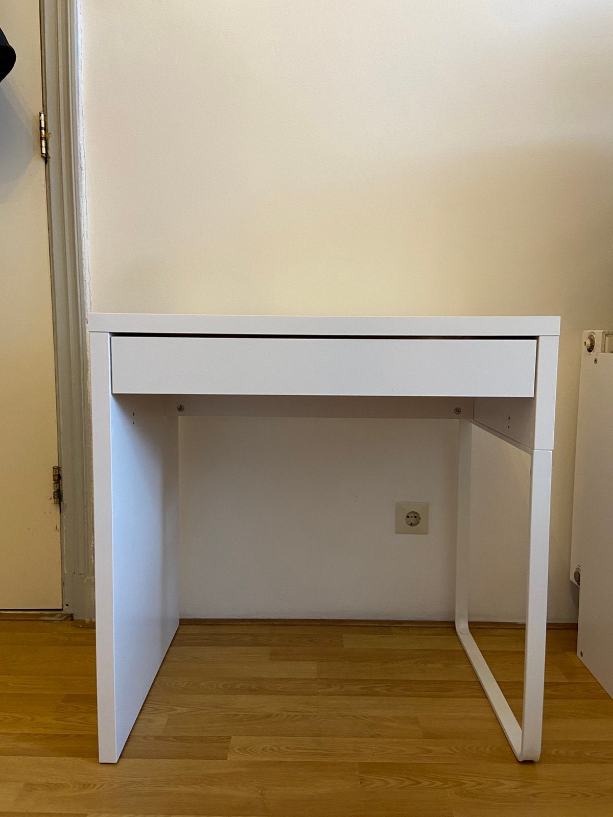 Micke bureau ikea, Ophalen, 50 cm, Zo goed als nieuw, IKEA