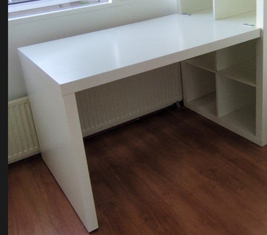 buro bureau wit voor aan kallax of Expedit vakkenkast, Ophalen, Gebruikt