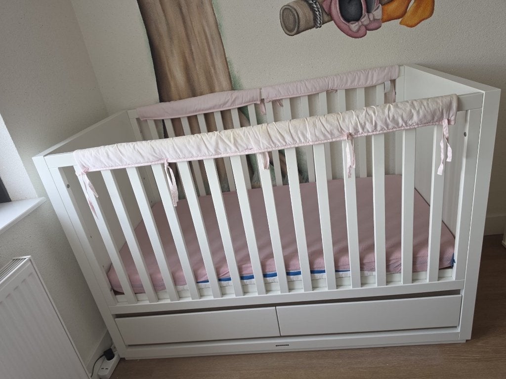 Kidsmill Alaska Babybadje + Airosleep matras, Ophalen, Gebruikt, Ledikant