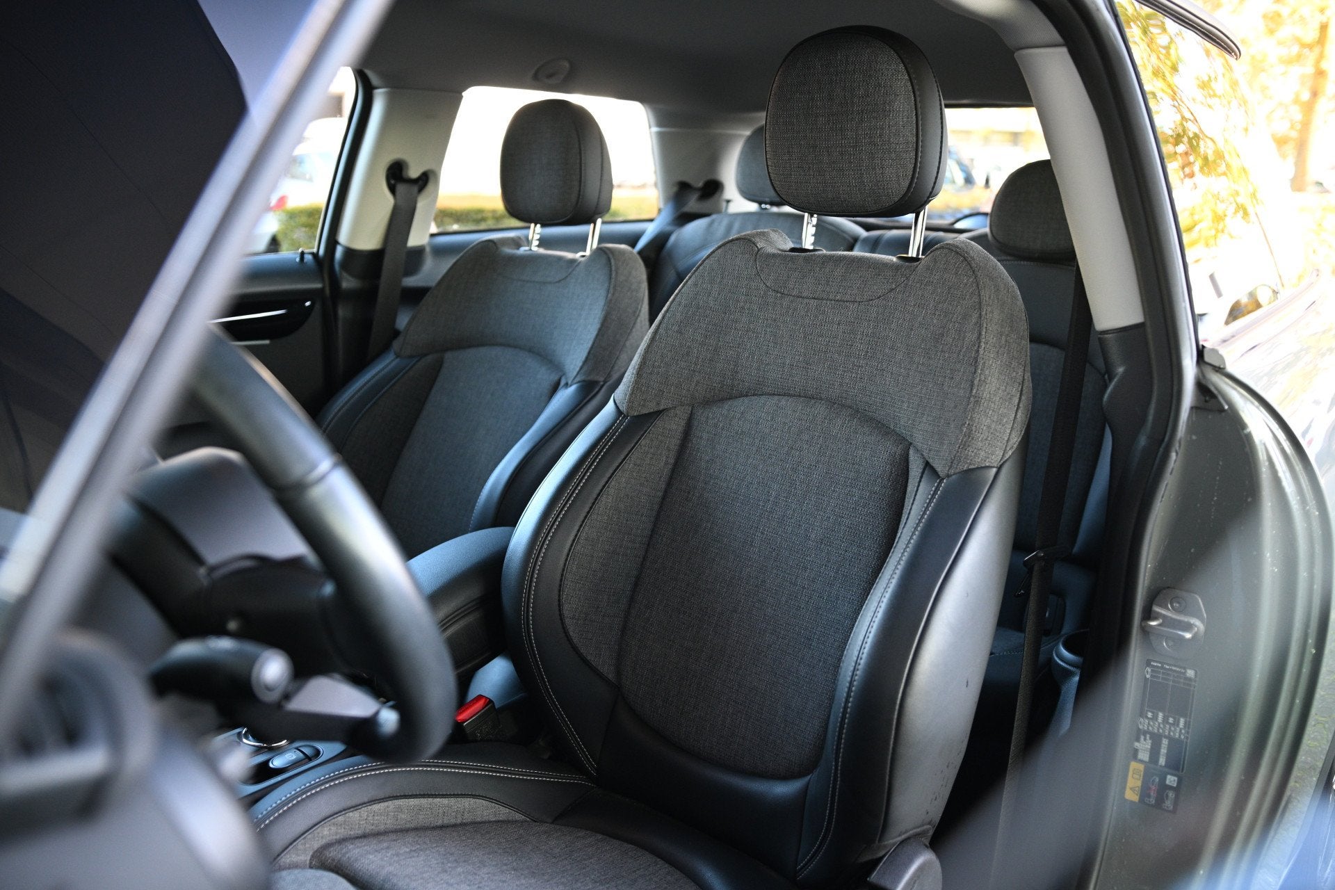 MINI Electric Classic Camden / Sportstoelen / Stoelverwarmin, Auto's, Dealer onderhouden, Met garantie (alle), 4 stoelen, Leder en Stof