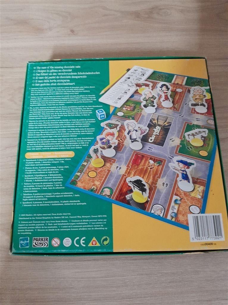 Cluedo junior - het gestolen stuk chocoladetaart - s1473, Hobby en Vrije tijd, Gezelschapsspellen | Bordspellen, Verzenden, Zo goed als nieuw