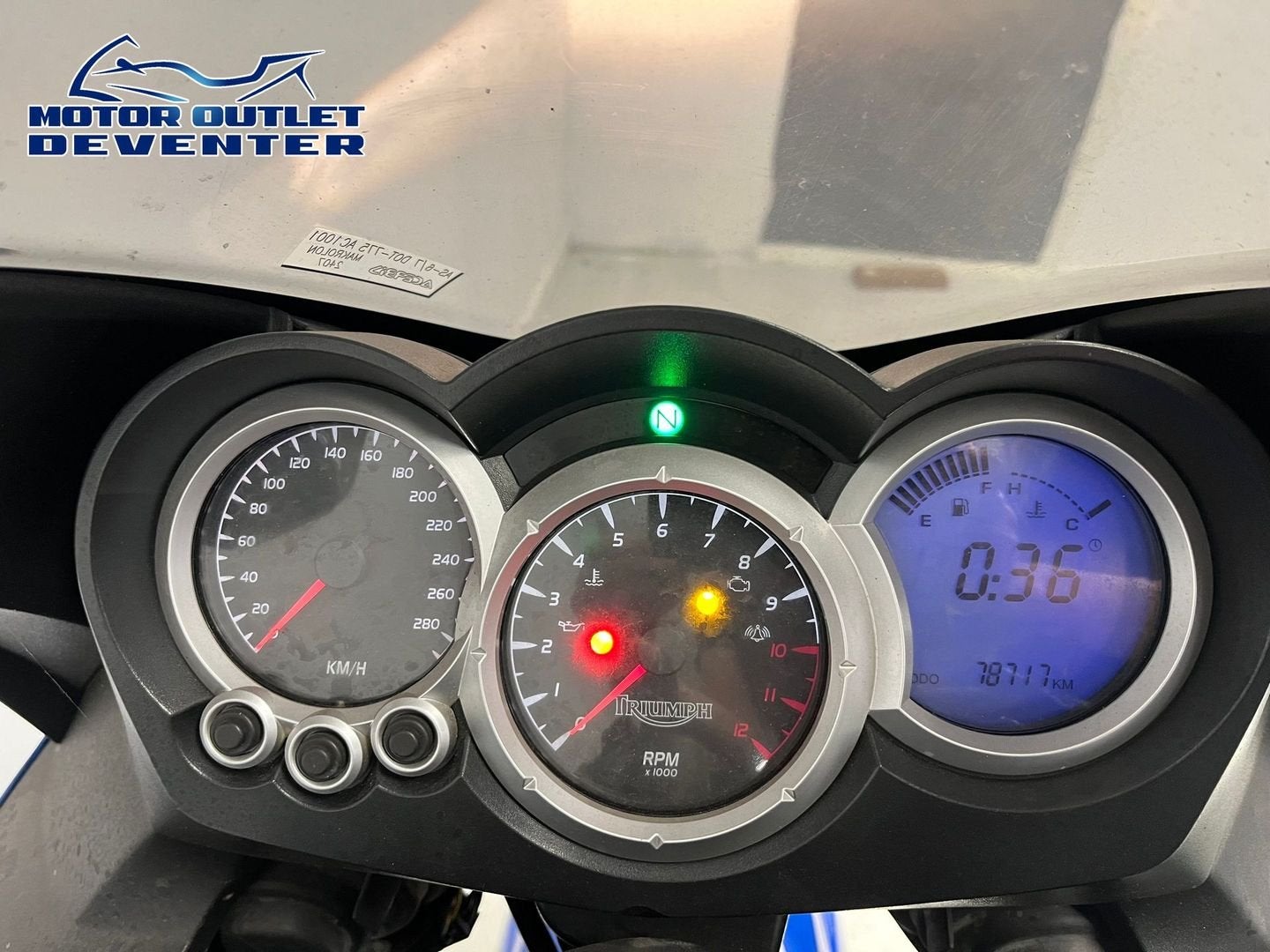 *VERKOCHT* Mooie 3 cilinder TRIUMPH SPRINT ST 1050 (bj 2005), Motoren, Motoren | Triumph, Motorrijbewijs A, Bedrijf, Sport, 1050 cc