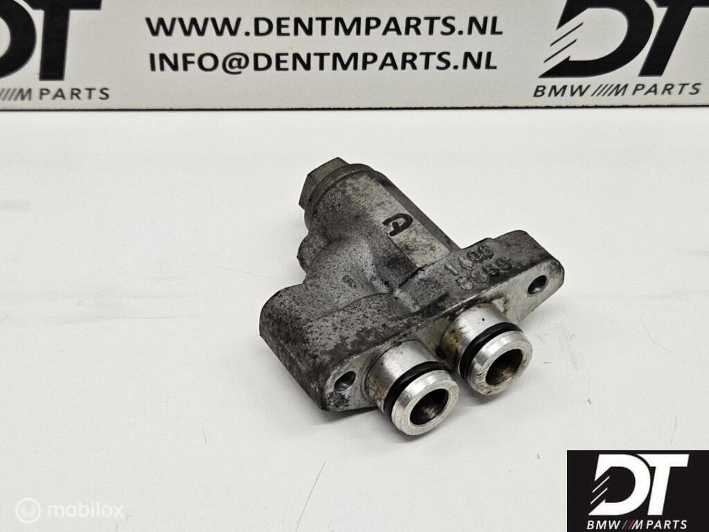 Oliedruk verdeler BMW M5 E39 S62 V8 S62B50 11441406683, Gebruikt, Ophalen of Verzenden, BMW, BMW
