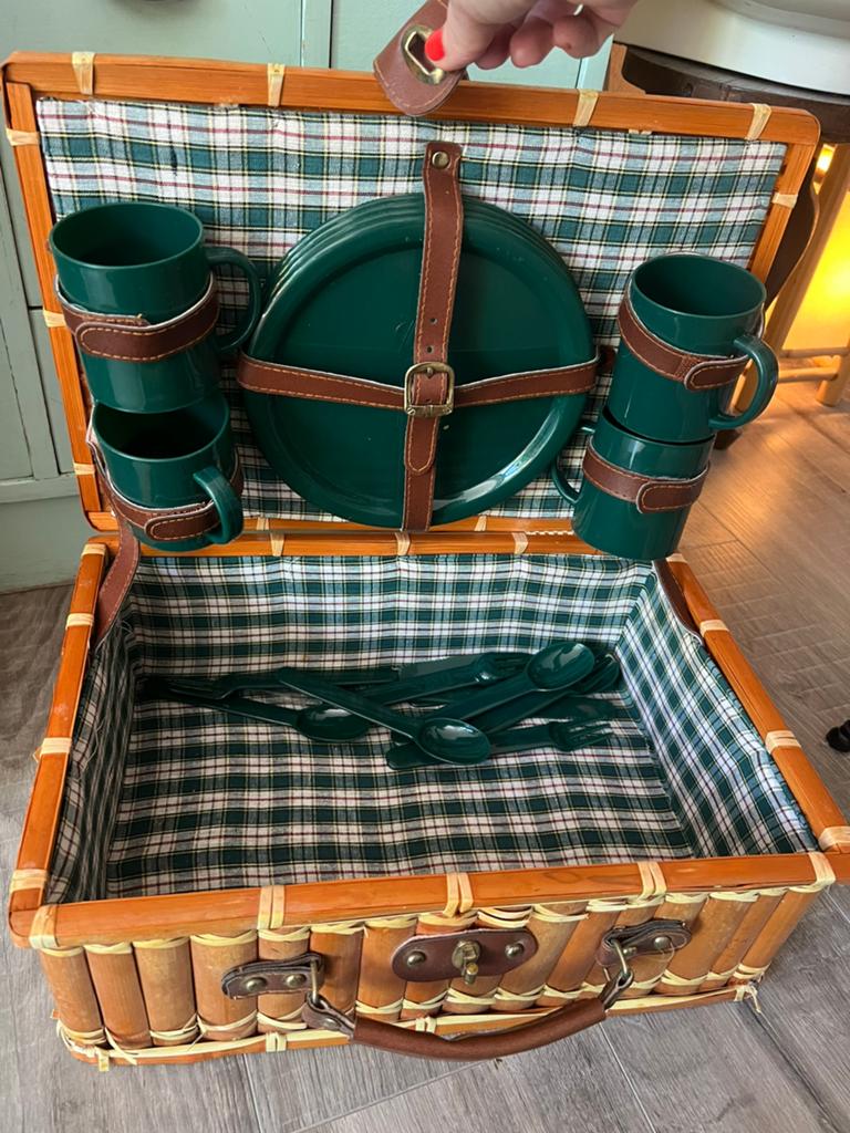 Vintage retro bamboe gave picknickmand koffer servies bestek, Ophalen of Verzenden, Gebruikt
