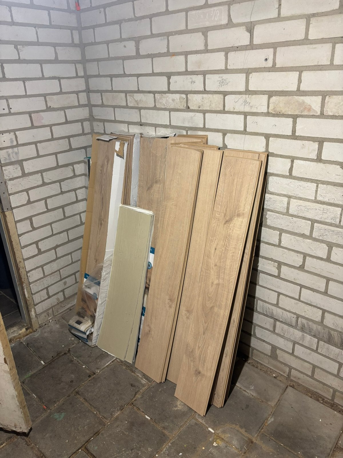 Laminaat ongeveer 10m2, Doe-het-zelf en Verbouw, Hout en Planken, Ophalen, Minder dan 25 mm, Zo goed als nieuw, Plank
