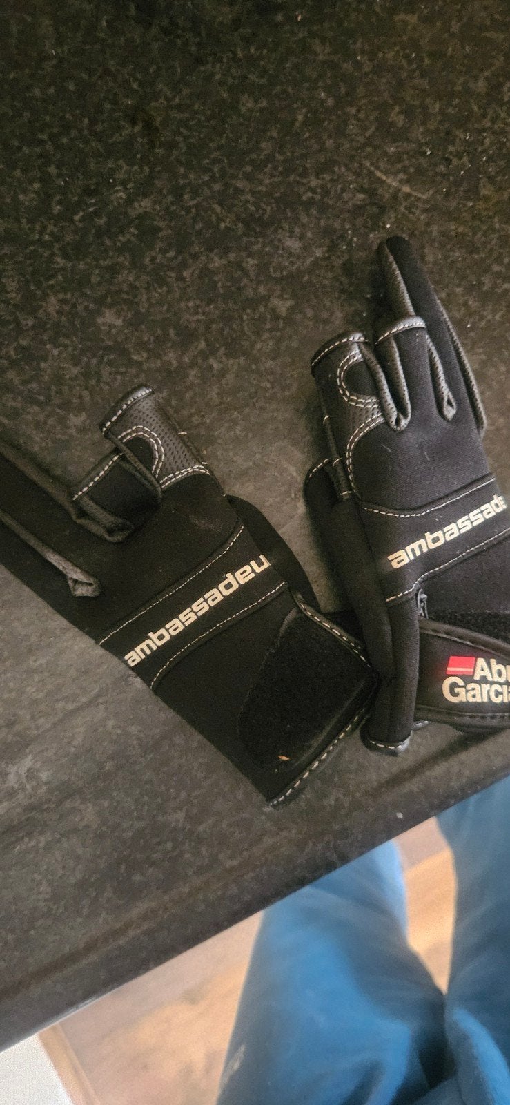 Abu Garcia Ambassadeur Vissershandschoenen Maat M, Ophalen of Verzenden, Zo goed als nieuw, Kleding