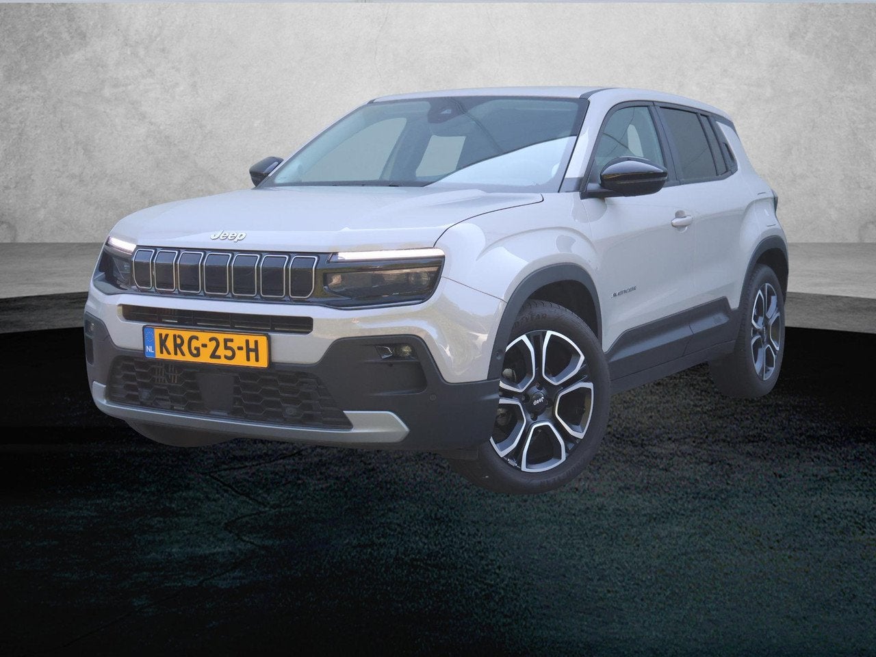 Jeep Avenger 1.2 100pk Summit Achteruitrijcamera | Parkeerse, Auto's, 101 pk, Gebruikt, 1199 cc, Bedrijf