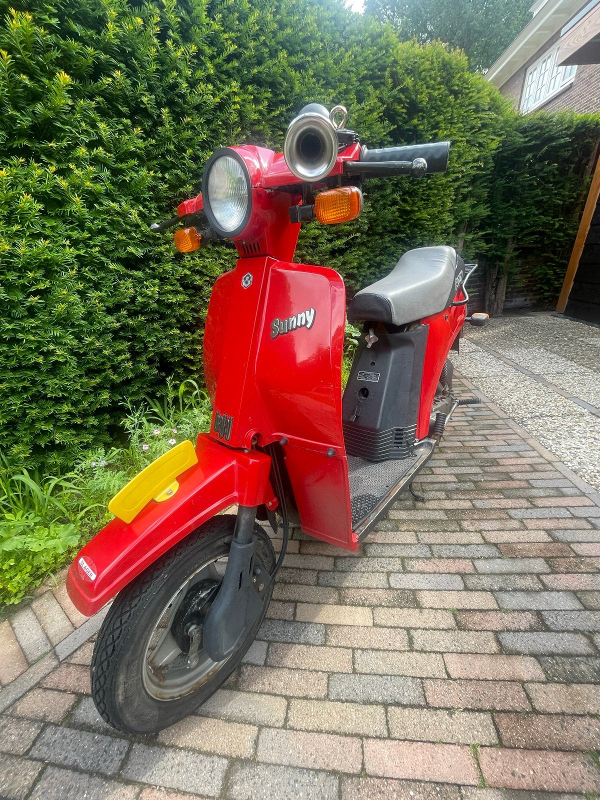 Bajaj Sunny Scooter met geel kenteken., Fietsen en Brommers, Ophalen, Gebruikt, Benzine