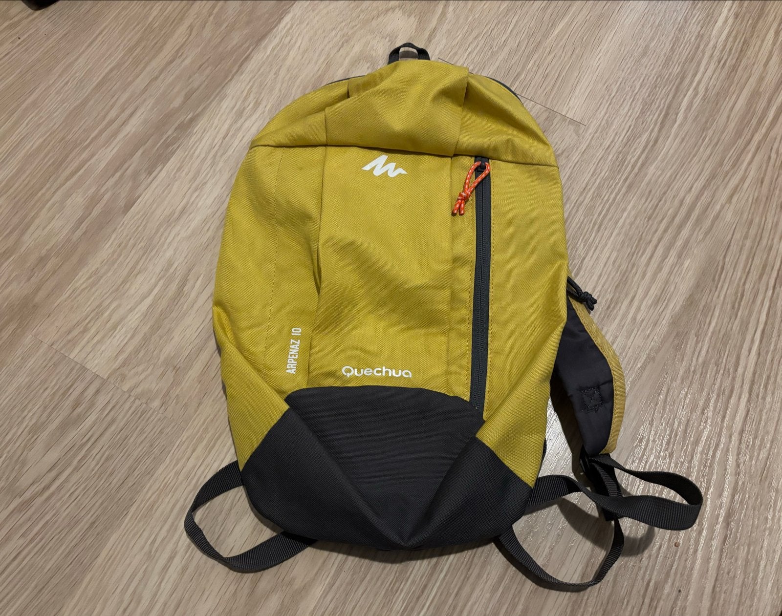 Quechua Arpenaz 10 rugzak. Geel, Overige merken, Ophalen of Verzenden, Trekking, 30 tot 45 cm