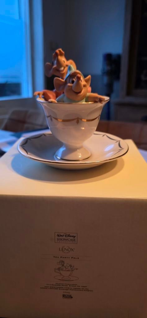 Lenox disney showcase tea party pals, Verzamelen, Verzenden, Overige figuren, Zo goed als nieuw, Beeldje of Figuurtje