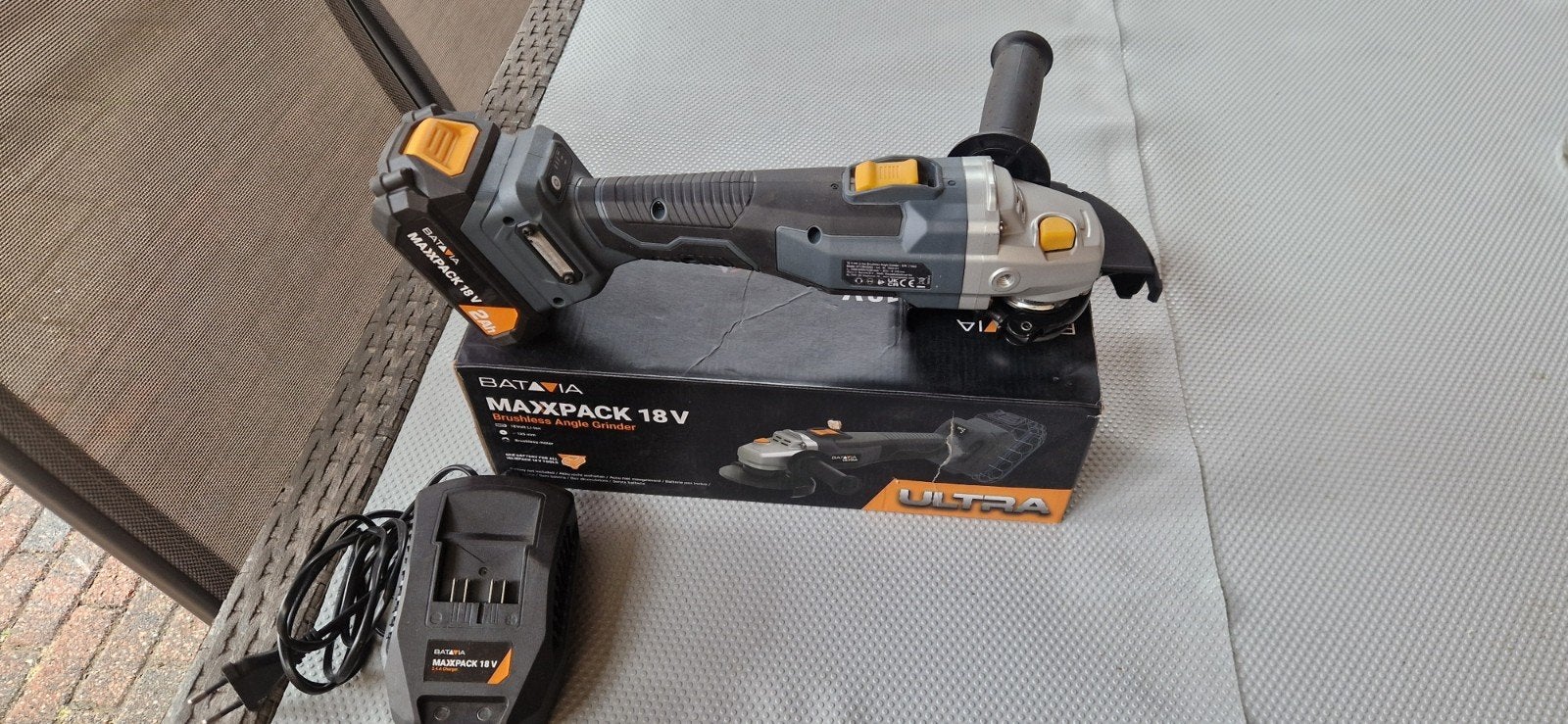Nieuwe batavia ultra slijptol, Ophalen, Nieuw, 1000 watt of meer, Haakse handslijpmachine