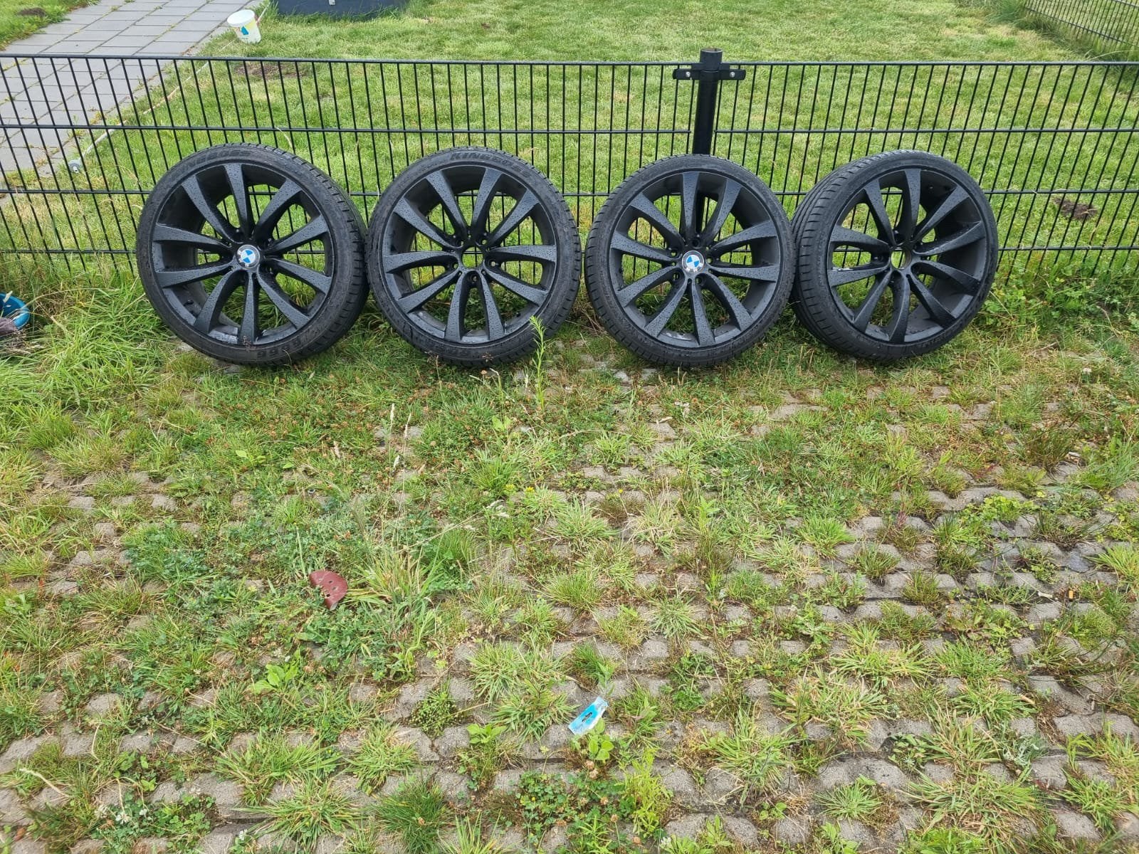 Bmw velgen met zgan banden, Ophalen