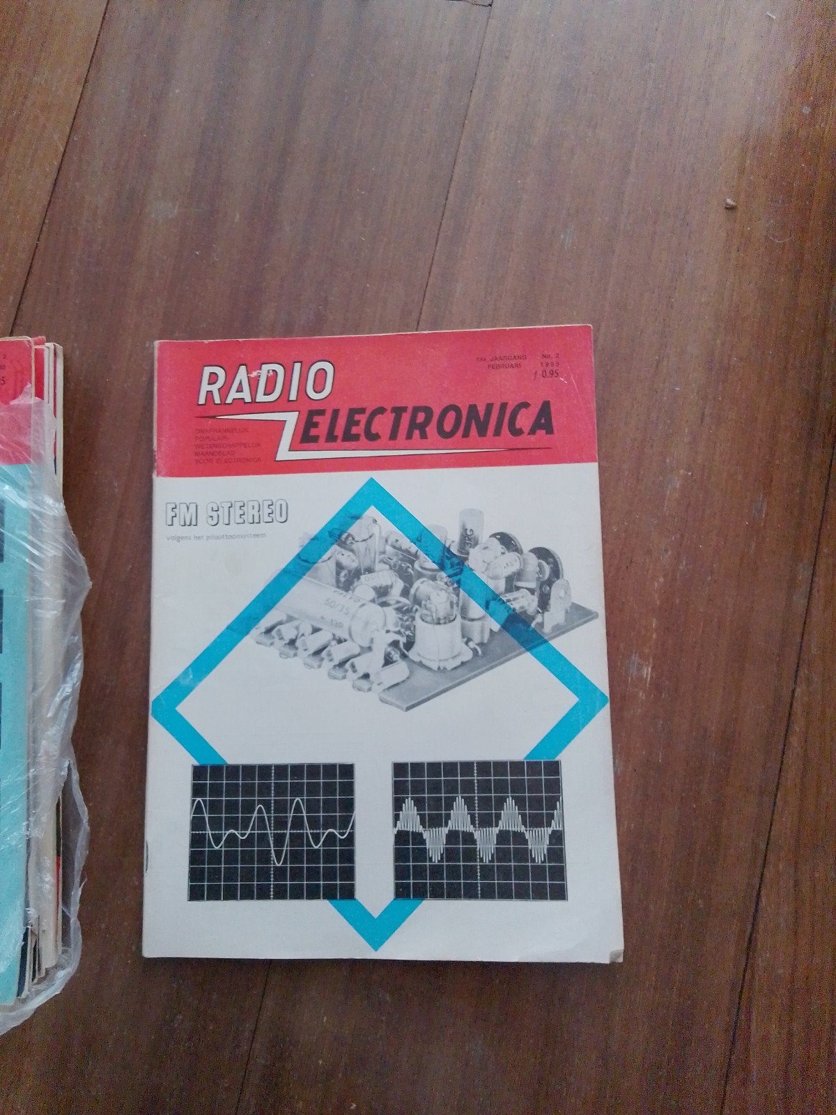 Radio electronica 2-12 uit 1965, Boeken, Ophalen of Verzenden, Gelezen