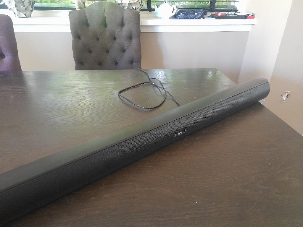 Subwoofer sharp., Subwoofer, Zo goed als nieuw, 120 watt of meer, Ophalen