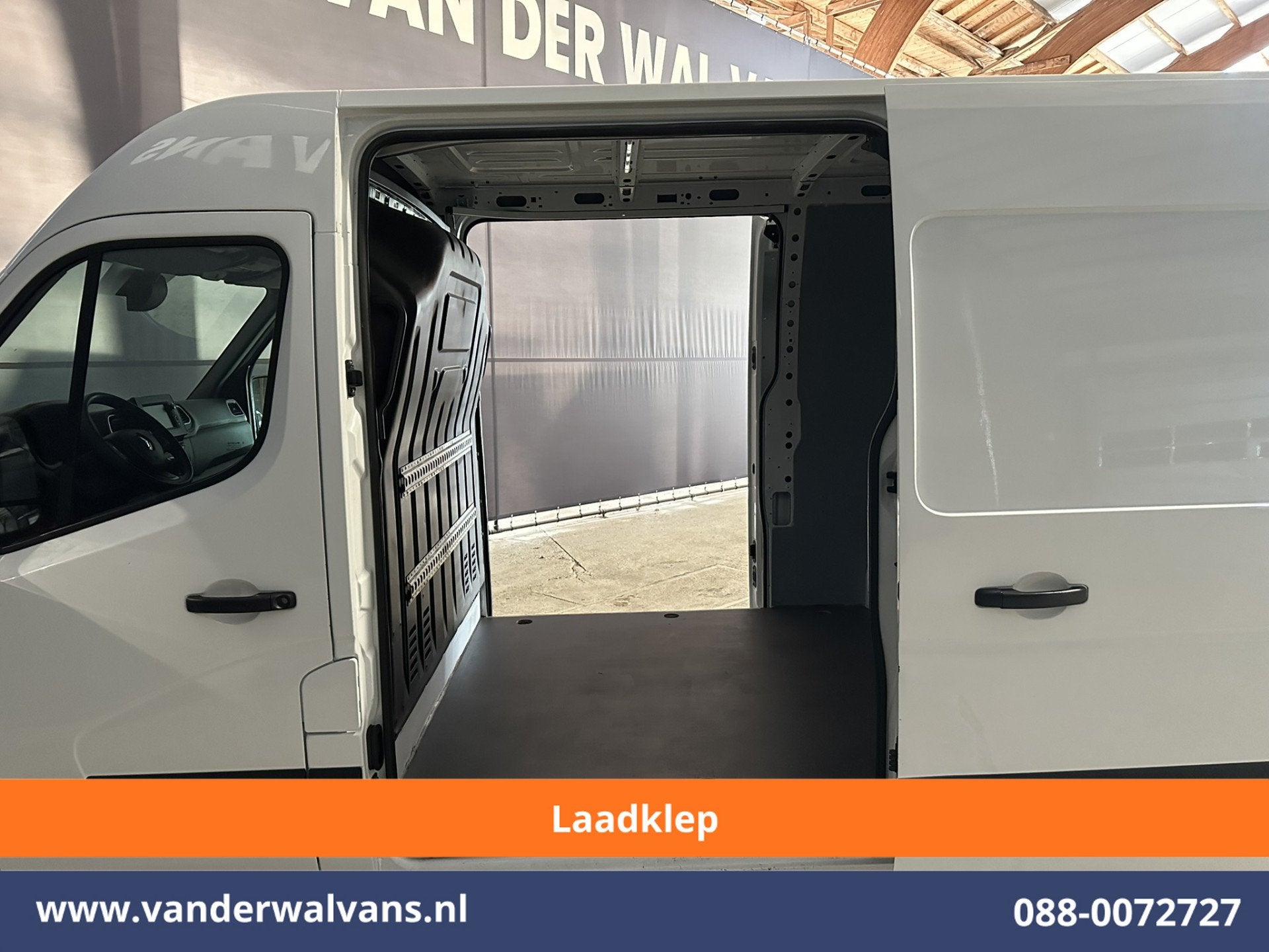 Renault Master 2.3 dCi 150pk L2H2 Euro6 Airco | Laadklep | 2, Voorwielaandrijving, Stof, Gebruikt, 4 cilinders