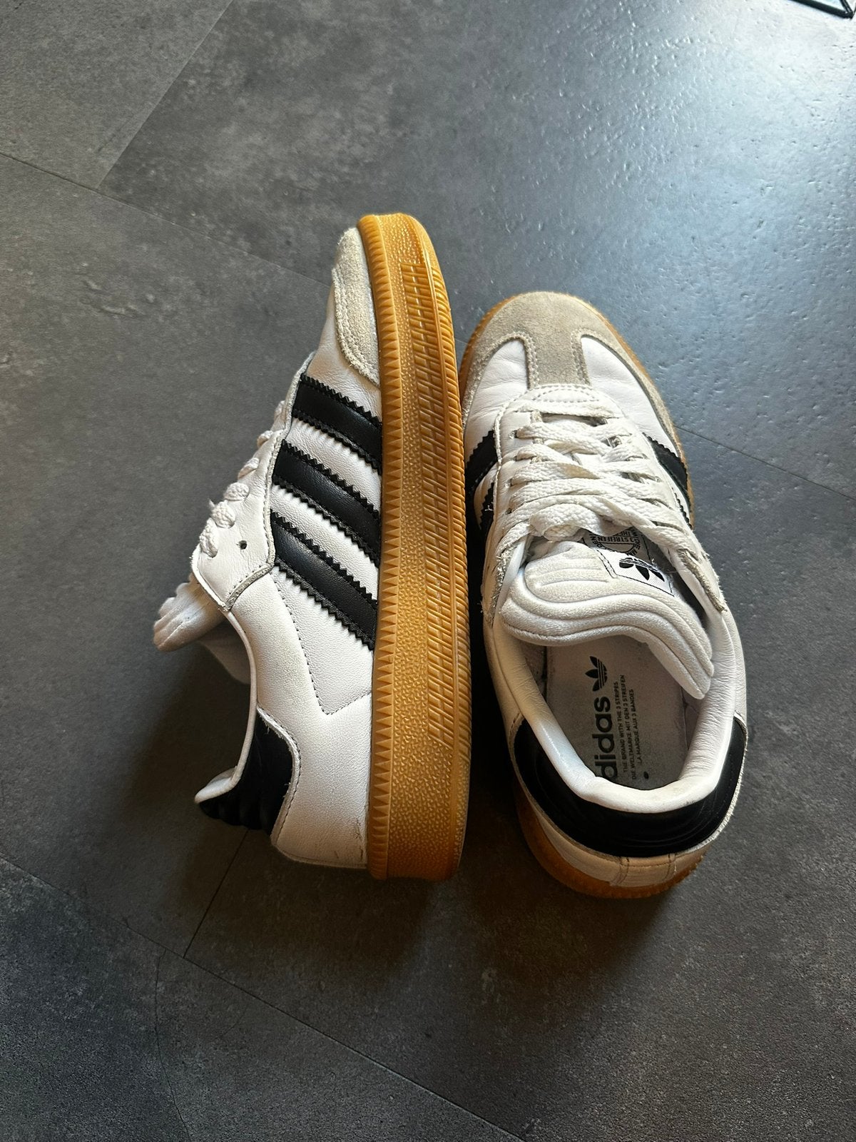 Adidas originals, Ophalen of Verzenden, Zo goed als nieuw, Sneakers of Gympen