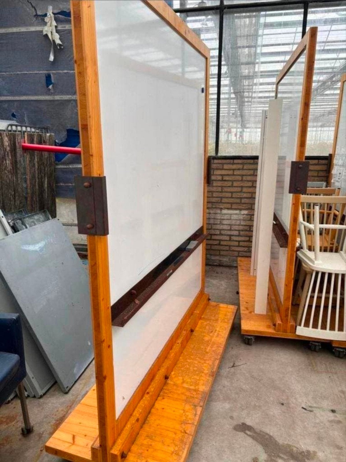 Whiteboards op wielen. (Dubbelzijdig), Ophalen